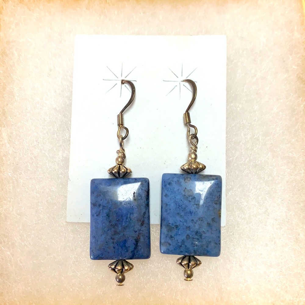 Fashionable earrings